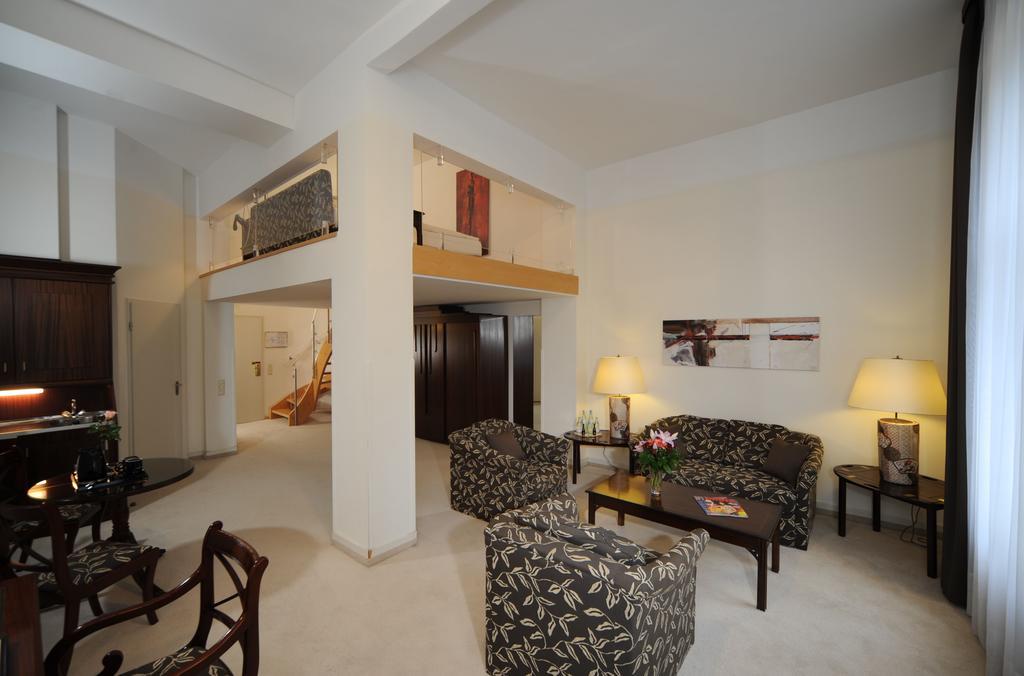 Villa Viktoria 뒤셀도르프 외부 사진